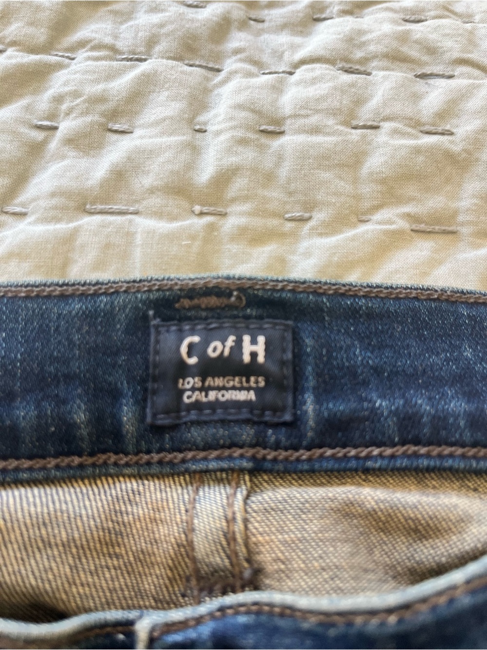 Citizens for Humanity Elsa Mid-rise Slim Fit Crop - Like New - Size 29 - Picture 6 of 7